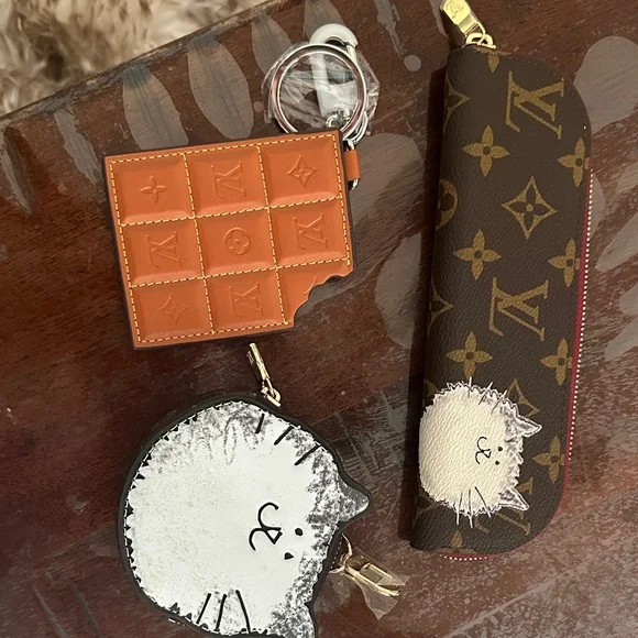 Bundle reserved - Picture 1 of 1